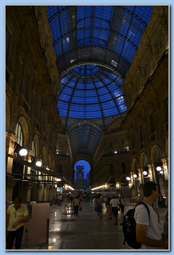 Milano mall 3